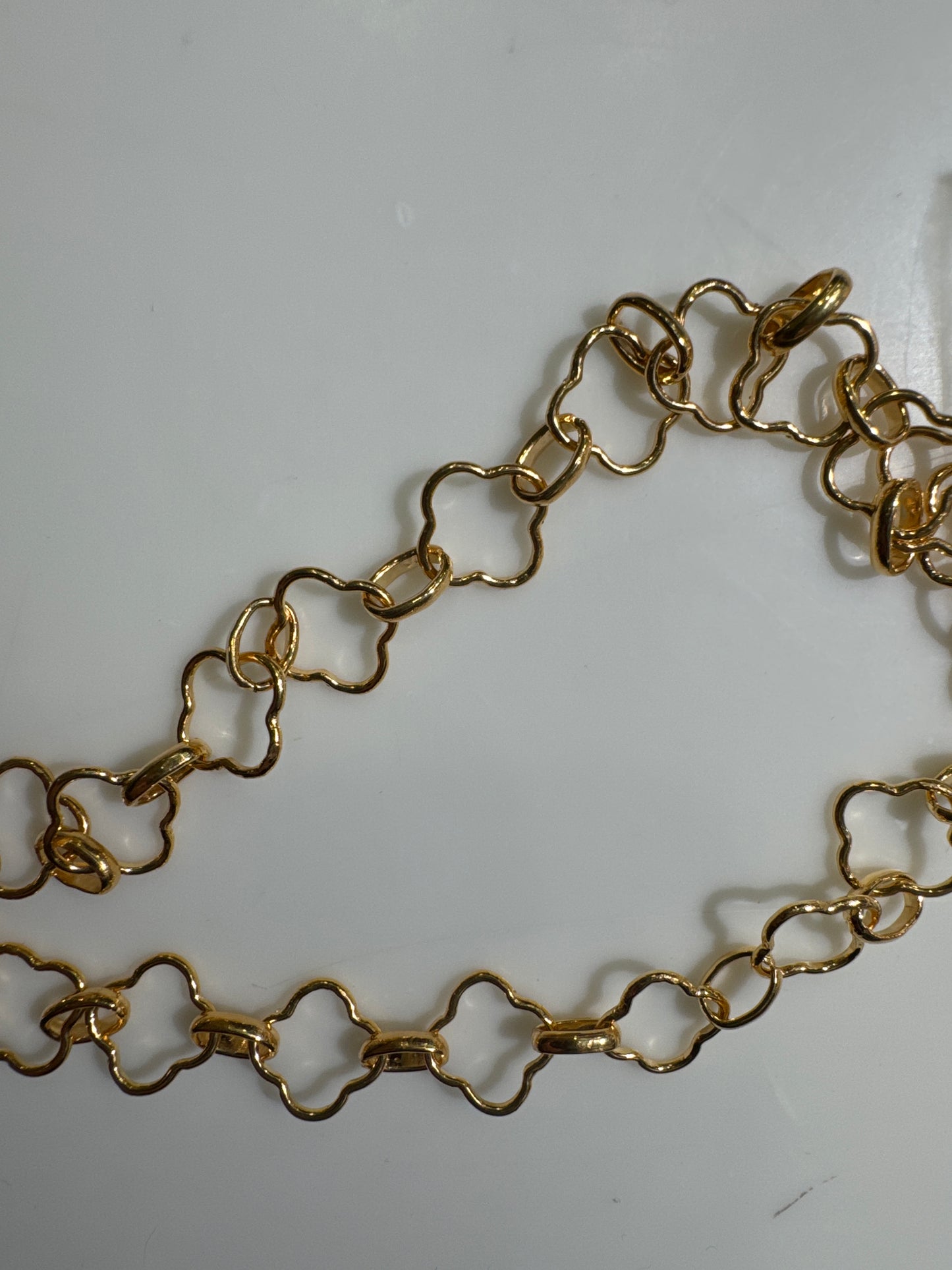 Louisa, GF, Exquisite Chain large clover with link