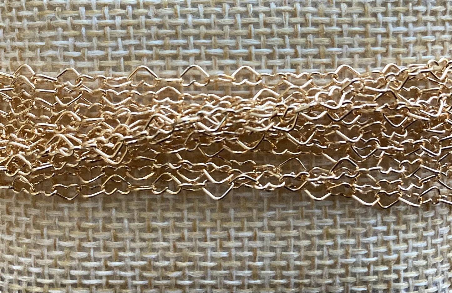 Ella, GF, Lavish Chain
