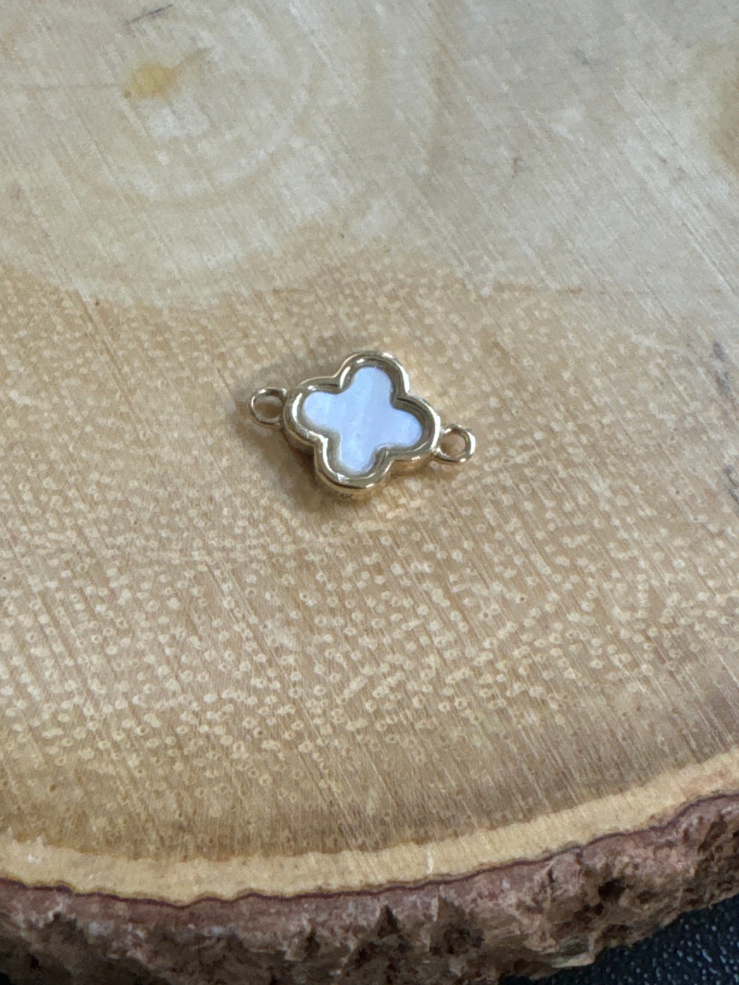 Solid Gold Clover 14k Real gold connector with Mother of pearl 6.3mm,±0.26g