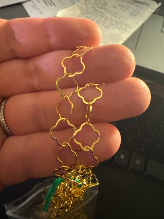 Samara, GF, Exquisite Chain interlocking large clover