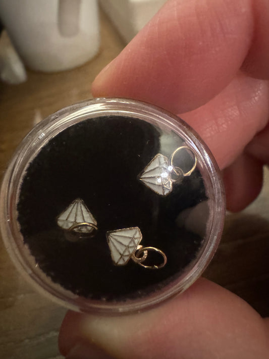 Priceless diamond logo 18kg