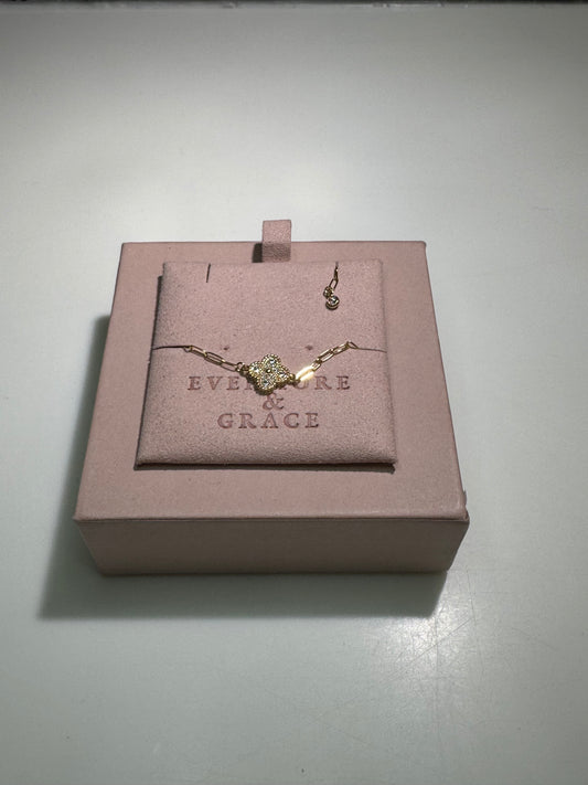 Premade Bracelet CZ Clover and Chloe Chain